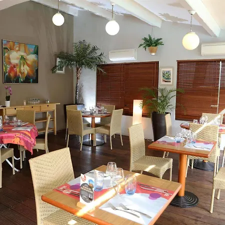 Ξενοδοχείο Campanile 3*