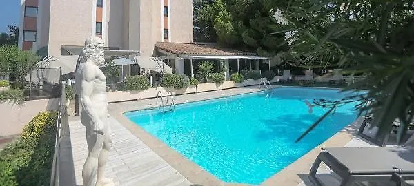 Campanile 3* Антиб