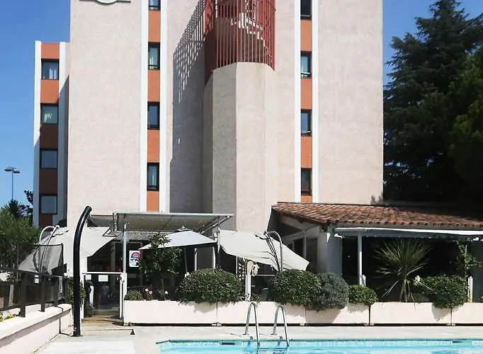 Campanile 3*