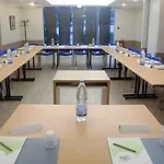 Campanile Otel 3*
